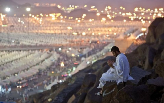 Hajj dhuvahuge dharuma aai savaabu hoadhan kurevidhaane 10 kameh!