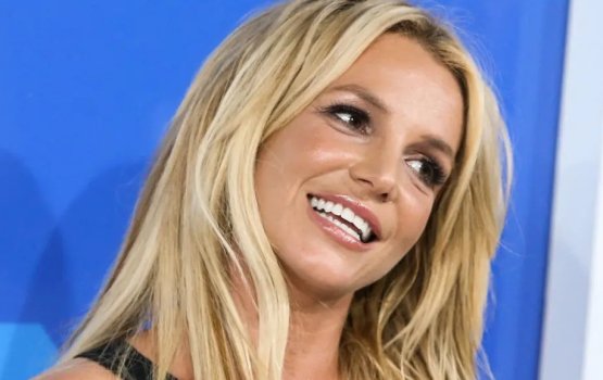 Amilla nafsaanee mahsala thakah Britney enme fahun iuthiraaf vejje