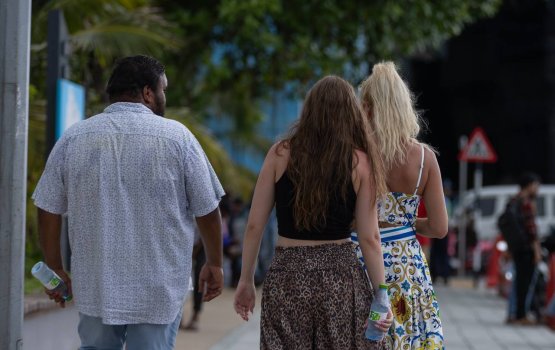 Nivaakan kudakoh hedhun alhaigen ulhey bidheyseennah fiyavalhu alhaane kamuge inzaaru
