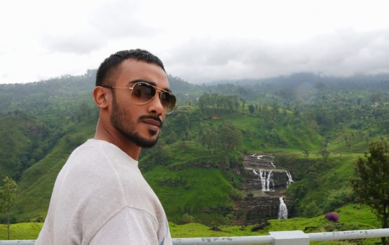 PEOPLE: Instructor Aihamge naseyhathakee 