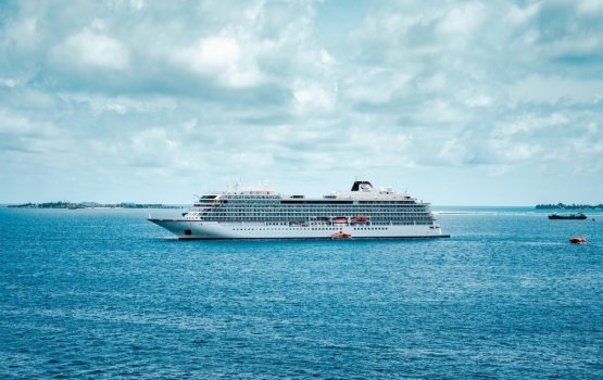 China ge furathama cruise liner raajje athuvejje