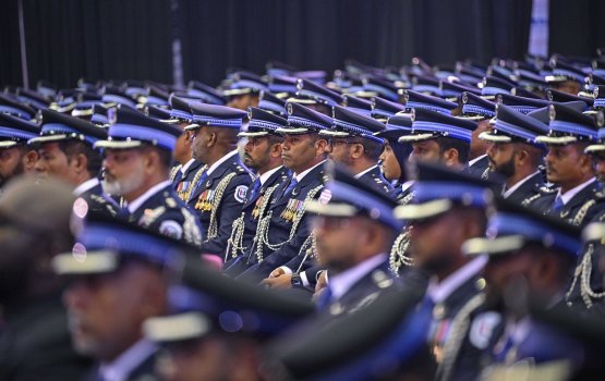 25 aharah fahu retire kuraa fuluhunnah ves sarukaarun beysfaruvaa kohdheyne