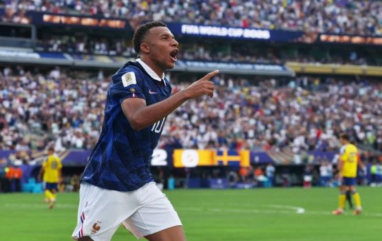 France gadha 16 ge jaaga eh hoadhi iru, 2 lan'daa eku Mbappé ah ithuru record eh