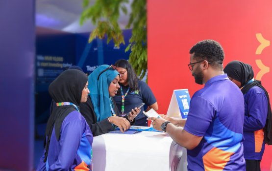 Financial Expo ah ziyaaraiykohgen 50,000 Rufiya hoadhumuge furusathu