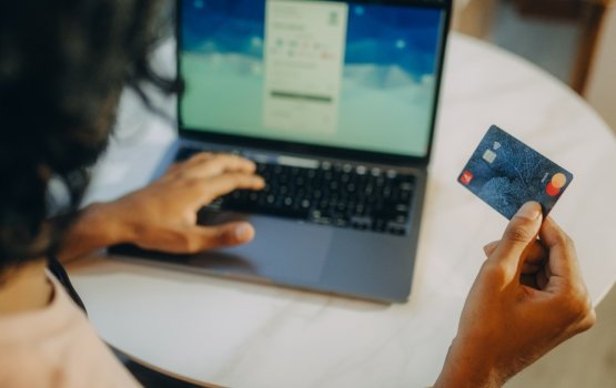 BML aai Master card gulhigen 100,000 rf libey promotion eh