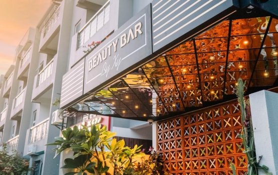 Anhenunnah khaassa saloon eh hulhumale phase 1 gai hulhuvaalaifi