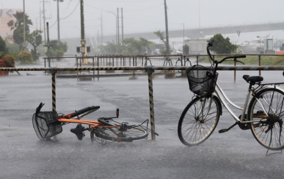 Typhoon Bavi Japan ge dhekunuge sarahadhuthakah araifi