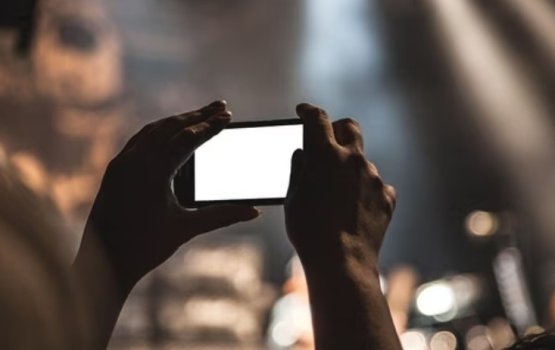Faahaana thahtah vure thi gengulhey phone gai jaraaseemu gina!