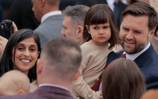 America ge naib raees JD Vance adhi Usha ah firihen kujjaku libivadaigenfi