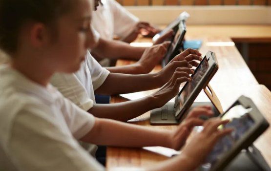 School thakugai technology beynun kurun: Kiyevumah huras elhunas heyo gotheh?
