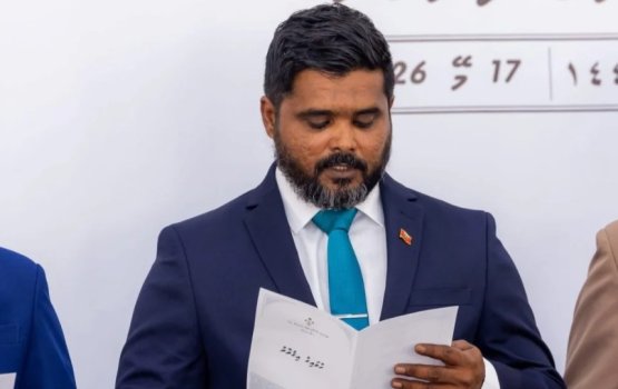 Council thakuge binthah sarukaarah negumaa dhekolhah PNC ge councillor aku!