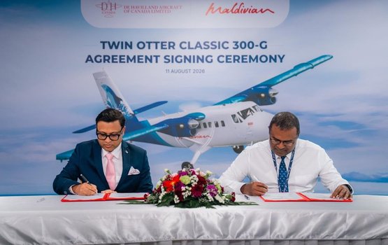 Maldivian in twin otter ge 2 boat gannanee