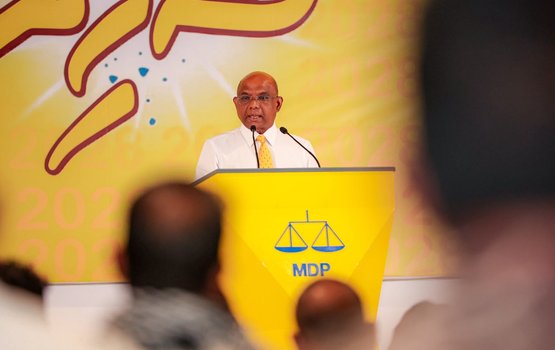 Savaahili alun addu rayyithunnaa havaalu kuraanan: Shaahid