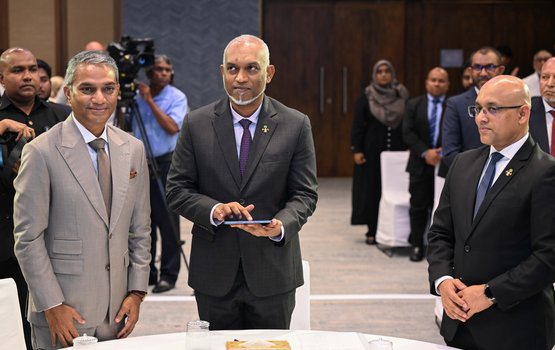 Raees ge advisor Janaa ge bank hulhuvumun gin bayaku social media gai faadukiyanee