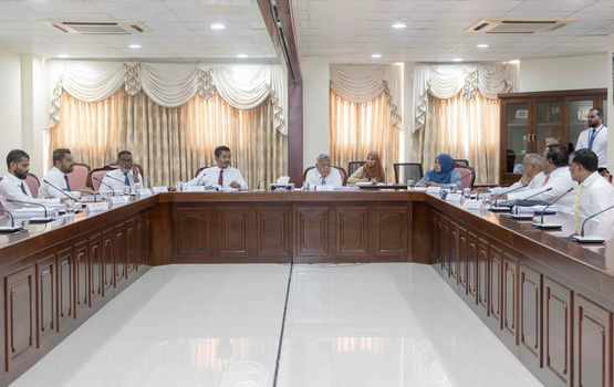 Dollar ge agu boduvaa habaru shaaiukoffi nama joorimanaa kurevey gothah islaaheh genanee