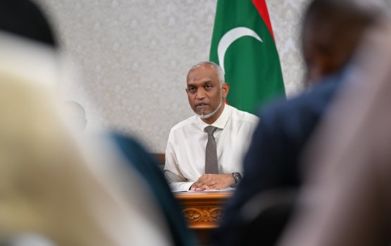 Resort thakuge verinnah Raees: resort thakugai dhaulathuge haggeh vey, dhacheh ves nuvaane