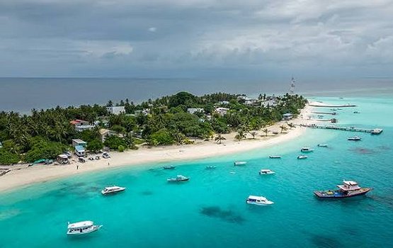 Fulhidhoo gai beyvvi moodhu class eh gai neyvaalaan undhagoovi meehaki niyaavejje