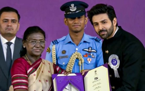 Gehlun huri ufehdhunthah isthihaaru nukuran bollywood tharinnah ilthimaas kohfi
