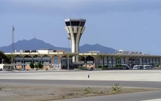 Yemen ge Aden airport ah missile hamalaathakeh dheefi