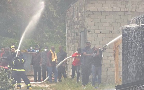 Funadhoo petrol shed gai roavi alifaan gandu ekkoh nivvaalaifi