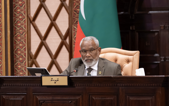 Asaasee hidhumathuge kanboduvun thakah Majileehuge riyaasathun siyaasee rahdheh dheefi